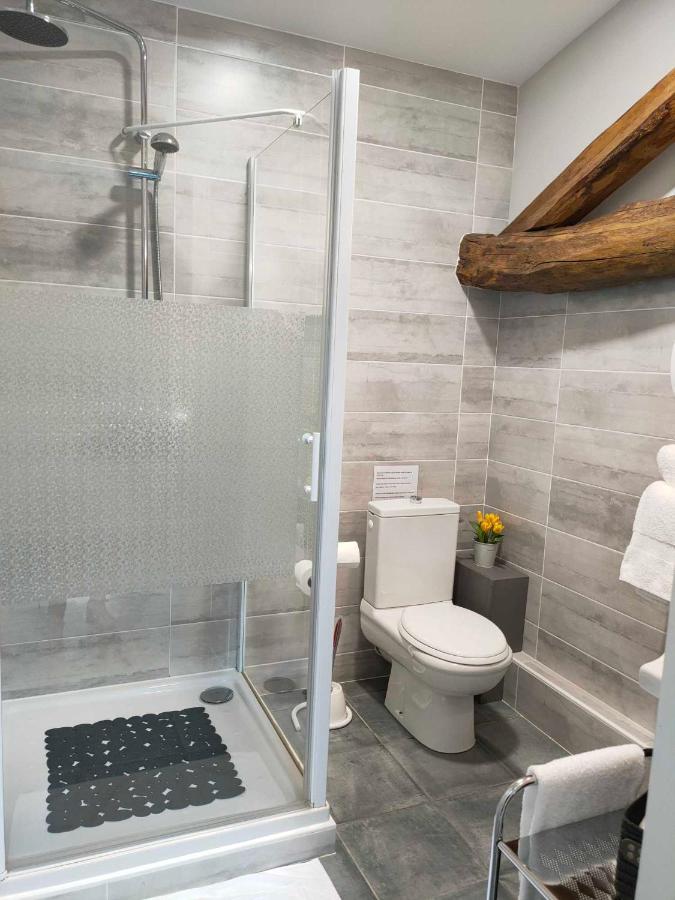 Chambres D'Hotes Chateau Pierre De Montignac Civrac-en-Médoc Eksteriør bilde