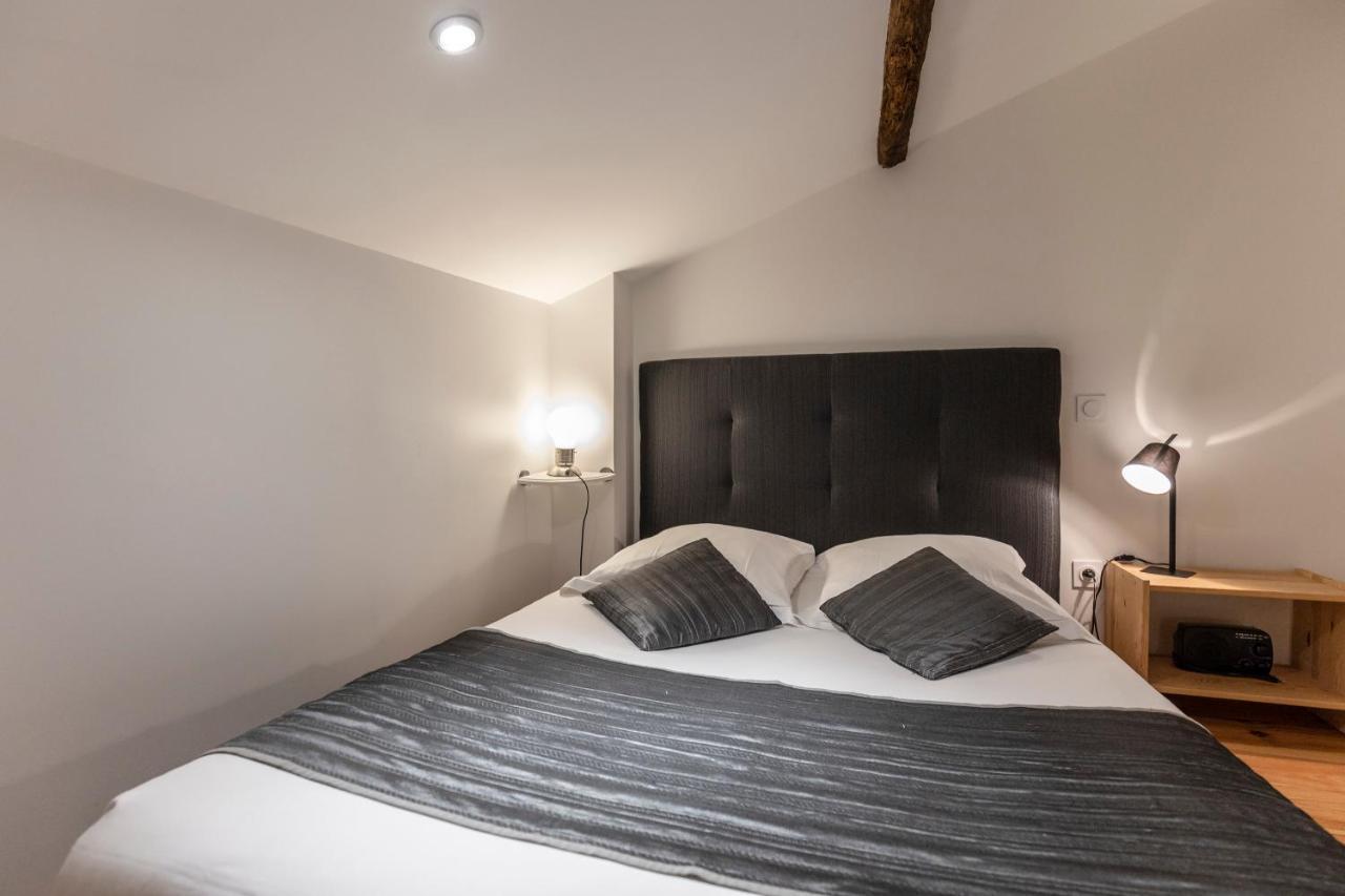 Chambres D'Hotes Chateau Pierre De Montignac Civrac-en-Médoc Eksteriør bilde