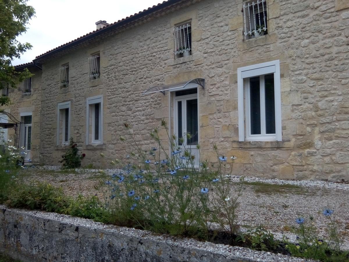 Chambres D'Hotes Chateau Pierre De Montignac Civrac-en-Médoc Eksteriør bilde